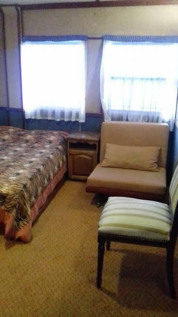 Bogdan Khmelnytskyi Hotel Kiev Eksteriør billede